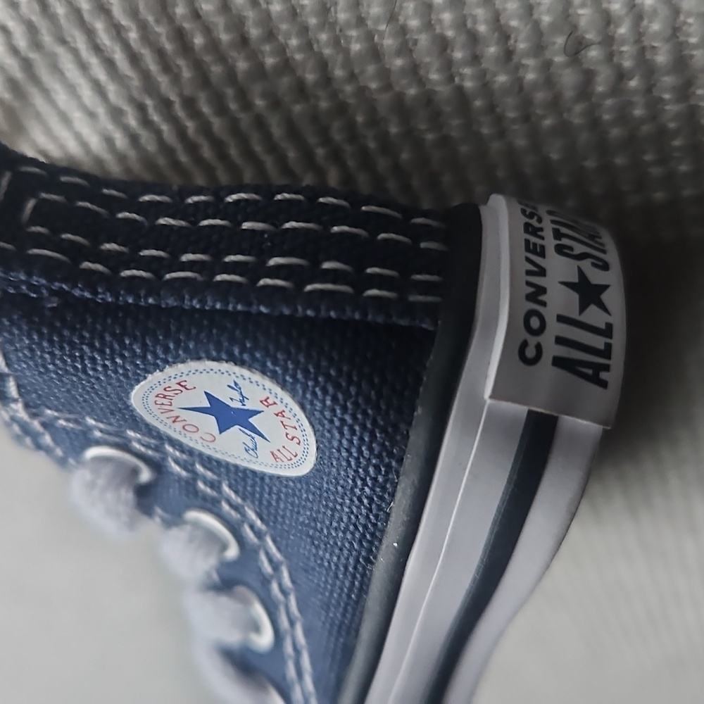 Converse Navy Blue Mini Sneaker Keychain - Picture 6 of 9